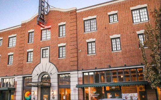 SCP Redmond Hotel